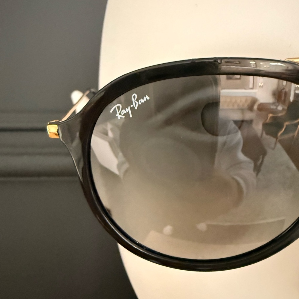 Ray-Ban Women's Black Frame with Gradient Smoke Lenses Sunglasses 4292N - Picture 3 of 6